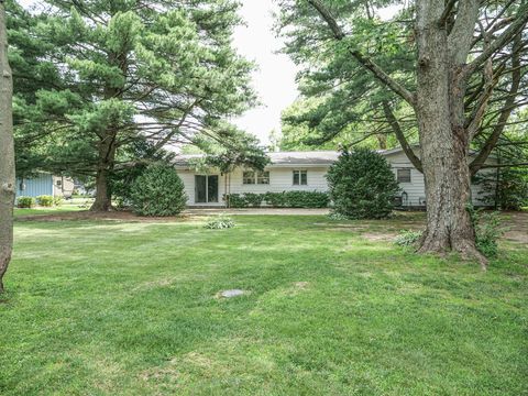 Tiny photo for 110 Hickory Dr, Villa Grove, IL 61956 (MLS # 12399016)