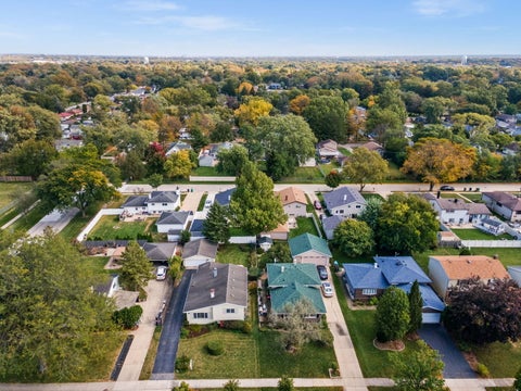 Tiny photo for 391 N Kramer Avenue, Lombard, IL 60148 (MLS # 12777444)