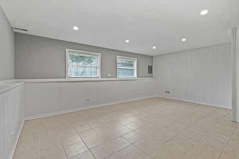 Tiny photo for 7170 East Avenue, Hanover Park, IL 60133 (MLS # 12481391)