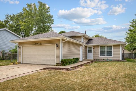 Photo of 7170 East Avenue, Hanover Park, IL 60133 (MLS # 12481391)
