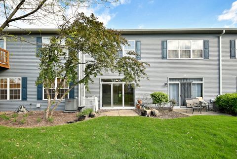 Tiny photo for 2378 Overlook Court, Naperville, IL 60563 (MLS # 12642756)