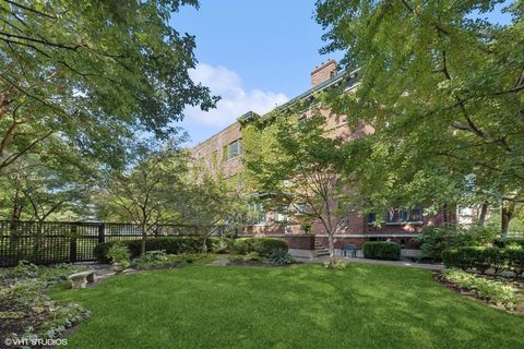 4612 N Magnolia Avenue Chicago IL 60640