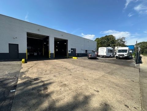 1310 S 4th Avenue Maywood IL 60153