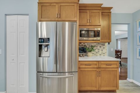 Tiny photo for 6183 Old Farm Lane, Gurnee, IL 60031 (MLS # 12511368)