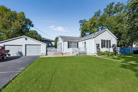 Photo of 16132 Latrobe Avenue, Oak Forest, IL 60452 (MLS # 12778269)