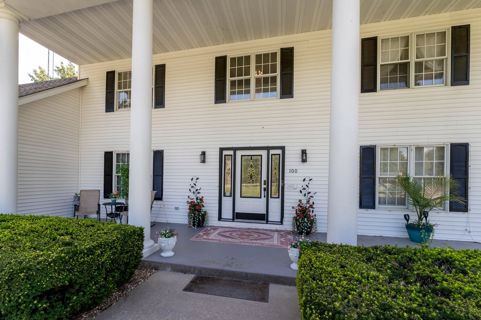 100 Oakview Road