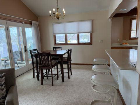 Tiny photo for 1800 Monterey Court, Hoffman Estates, IL 60169 (MLS # 12593653)