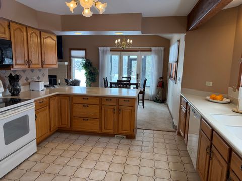 Tiny photo for 1800 Monterey Court, Hoffman Estates, IL 60169 (MLS # 12593653)