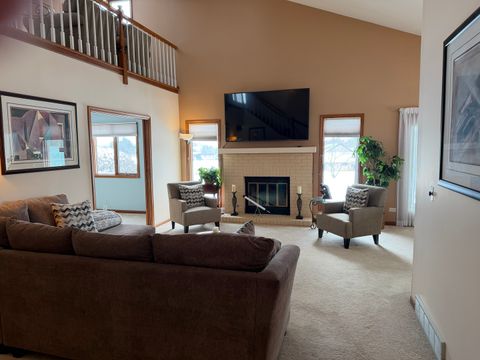 Tiny photo for 1800 Monterey Court, Hoffman Estates, IL 60169 (MLS # 12593653)