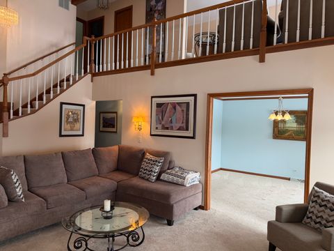 Tiny photo for 1800 Monterey Court, Hoffman Estates, IL 60169 (MLS # 12593653)