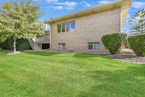 Tiny photo for 10816 Kimberly Lane #48, Orland Park, IL 60467 (MLS # 12469443)