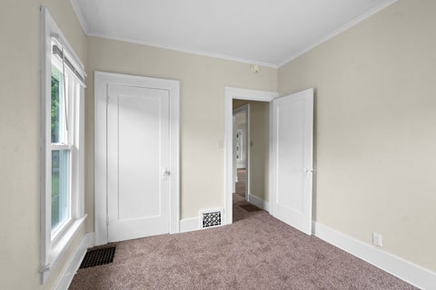 Tiny photo for 424 S Concord Street, Davenport, IA 52802 (MLS # 12789025)