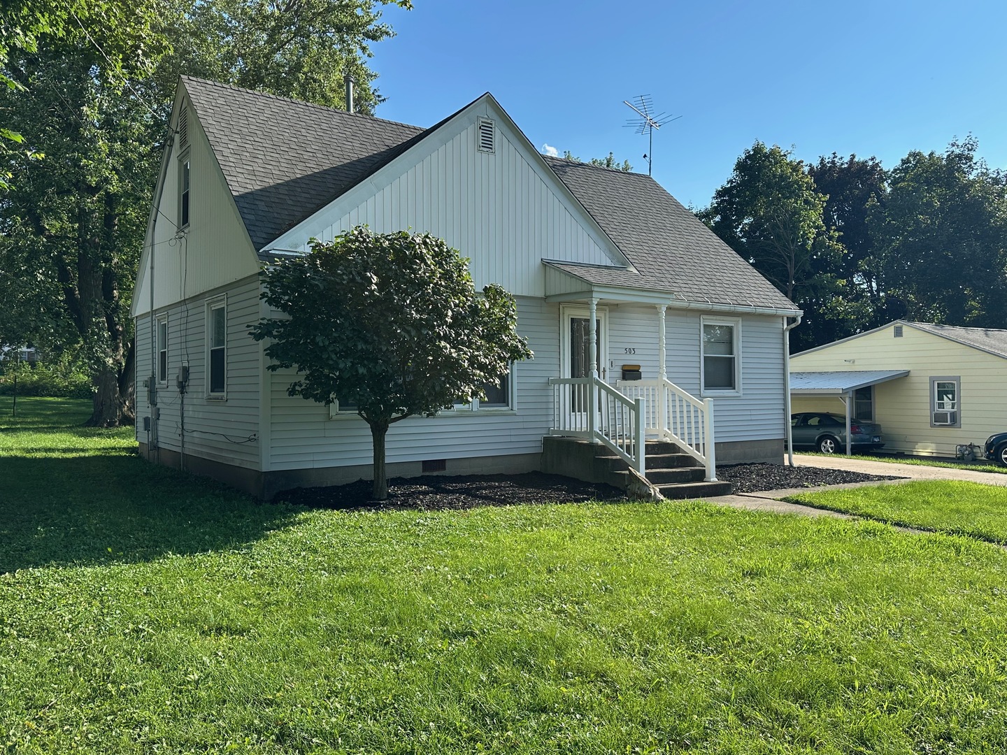 503 W Dixon Street