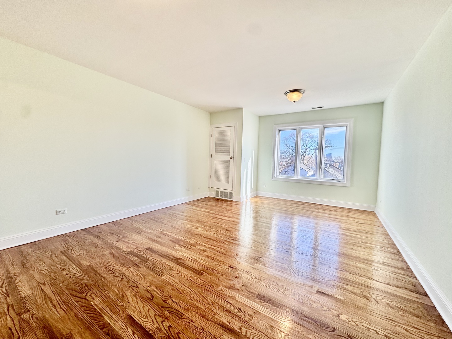 838 W 31st Street 3F