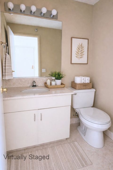 Tiny photo for 221 E Walton Place #17E, Chicago, IL 60611 (MLS # 12611584)