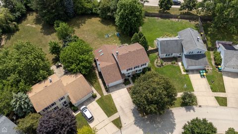 Tiny photo for 1113 Lockwood Drive, Buffalo Grove, IL 60089 (MLS # 12439225)