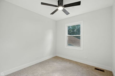 Tiny photo for 1113 Lockwood Drive, Buffalo Grove, IL 60089 (MLS # 12439225)