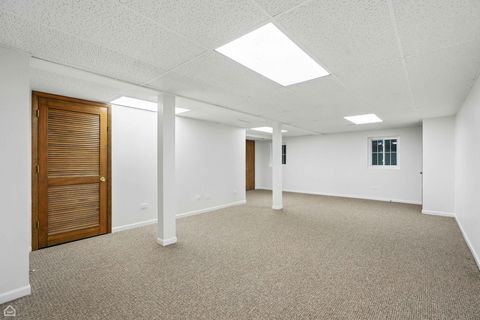 Tiny photo for 1113 Lockwood Drive, Buffalo Grove, IL 60089 (MLS # 12439225)