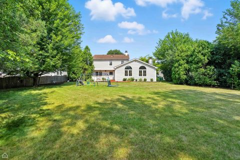 Tiny photo for 1113 Lockwood Drive, Buffalo Grove, IL 60089 (MLS # 12439225)