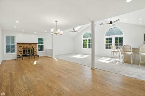 Tiny photo for 1113 Lockwood Drive, Buffalo Grove, IL 60089 (MLS # 12439225)
