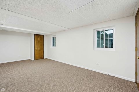 Tiny photo for 1113 Lockwood Drive, Buffalo Grove, IL 60089 (MLS # 12439225)