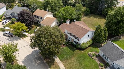 Tiny photo for 1113 Lockwood Drive, Buffalo Grove, IL 60089 (MLS # 12439225)