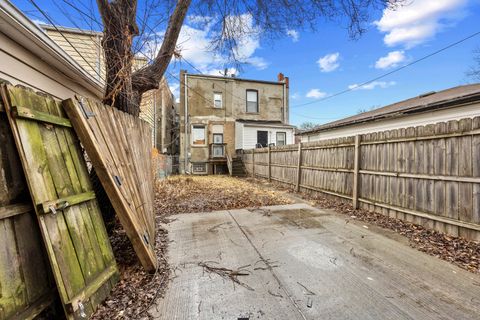 Tiny photo for 4403 S Prairie Avenue, Chicago, IL 60653 (MLS # 12589773)