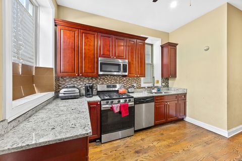 Tiny photo for 4403 S Prairie Avenue, Chicago, IL 60653 (MLS # 12589773)