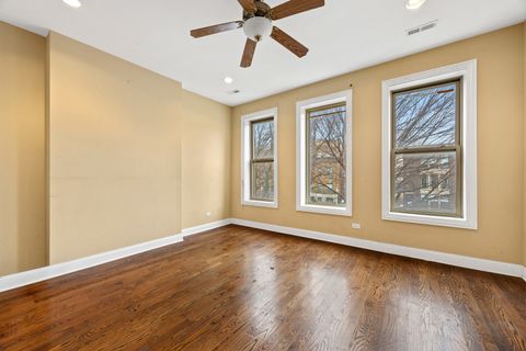 Tiny photo for 4403 S Prairie Avenue, Chicago, IL 60653 (MLS # 12589773)