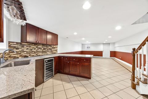 Tiny photo for 4403 S Prairie Avenue, Chicago, IL 60653 (MLS # 12589773)