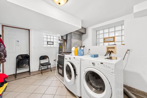 Tiny photo for 4403 S Prairie Avenue, Chicago, IL 60653 (MLS # 12589773)