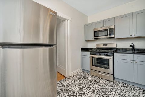 Tiny photo for 317 W Calendar Avenue #1A, La Grange, IL 60525 (MLS # 12654839)