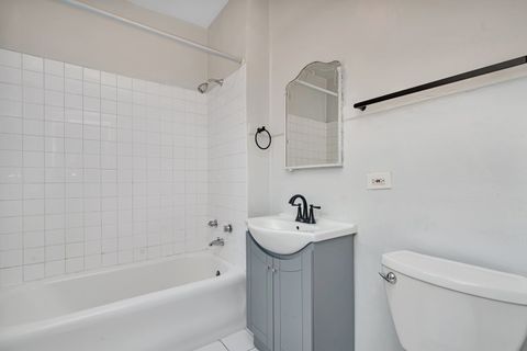 Tiny photo for 317 W Calendar Avenue #1A, La Grange, IL 60525 (MLS # 12654839)