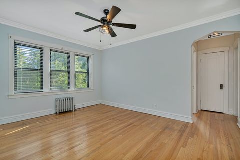 Tiny photo for 317 W Calendar Avenue #1A, La Grange, IL 60525 (MLS # 12654839)