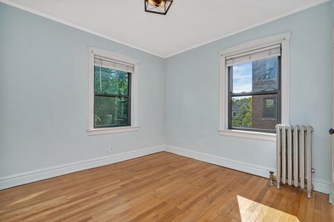 Tiny photo for 317 W Calendar Avenue #1A, La Grange, IL 60525 (MLS # 12654839)