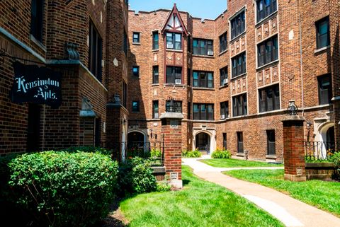 Photo of 317 W Calendar Avenue #1A, La Grange, IL 60525 (MLS # 12654839)