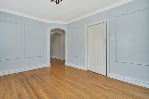 Tiny photo for 317 W Calendar Avenue #1A, La Grange, IL 60525 (MLS # 12654839)