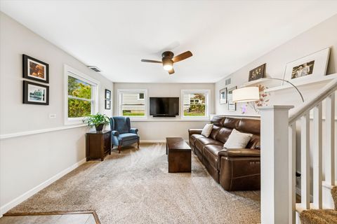 Tiny photo for 465 E Hillside Road, Naperville, IL 60540 (MLS # 12492534)