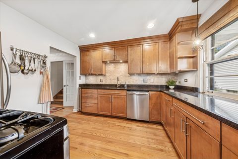 Tiny photo for 465 E Hillside Road, Naperville, IL 60540 (MLS # 12492534)