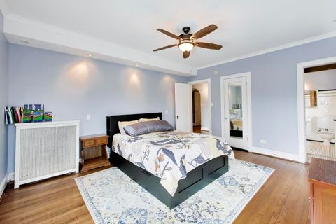 Tiny photo for 2041 W FARWELL Avenue #2E, Chicago, IL 60645 (MLS # 12603889)