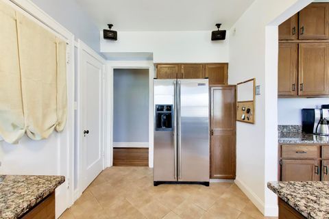 Tiny photo for 2041 W FARWELL Avenue #2E, Chicago, IL 60645 (MLS # 12603889)