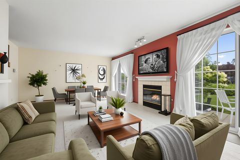 Tiny photo for 751 W Happfield Drive, Arlington Heights, IL 60004 (MLS # 12479185)