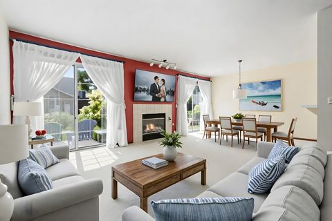 Tiny photo for 751 W Happfield Drive, Arlington Heights, IL 60004 (MLS # 12479185)