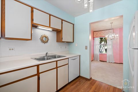 Tiny photo for 751 W Happfield Drive, Arlington Heights, IL 60004 (MLS # 12479185)