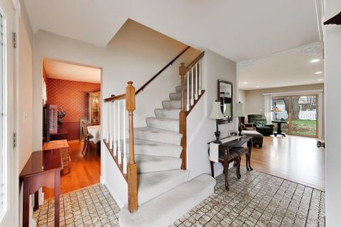 Tiny photo for 1111 E Greenwood Drive, Mount Prospect, IL 60056 (MLS # 12590663)