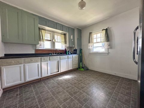 Tiny photo for 507 W 12th Street, Sterling, IL 61081 (MLS # 12505633)