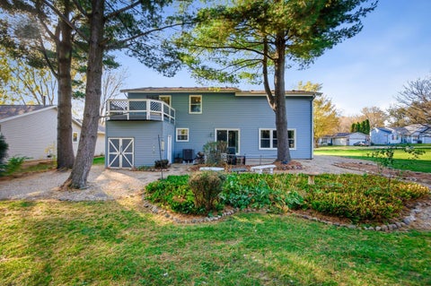 Tiny photo for 113 Queensbury Place, Poplar Grove, IL 61065 (MLS # 12797978)