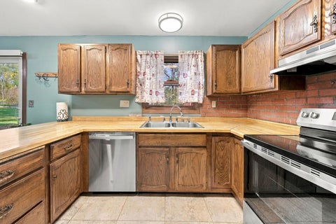 Tiny photo for 113 Queensbury Place, Poplar Grove, IL 61065 (MLS # 12797978)