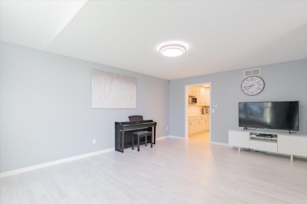 1314 Lismore Lane