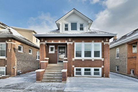 Photo of 2429 Ridgeland Avenue, Berwyn, IL 60402 (MLS # 12548903)